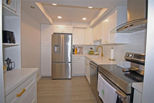 1100 Saint Charles Place #521, Pembroke Pines