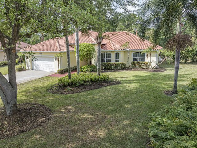 5873 Pine Ridge Circle, Vero Beach