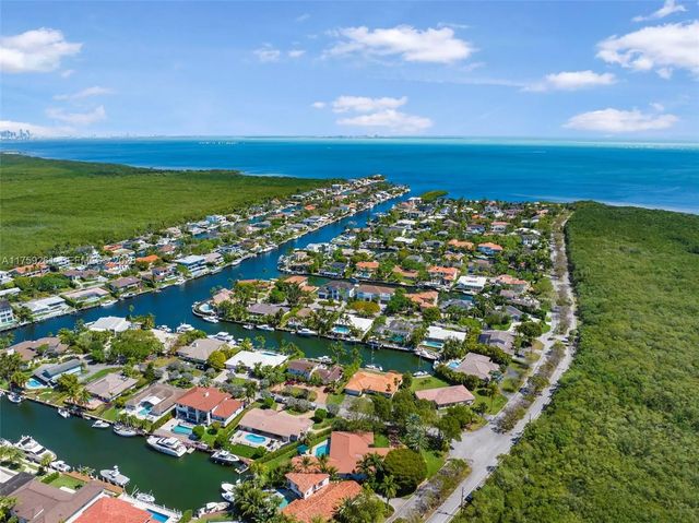 2 of 39 - 1117 Bella Vista Avenue, Coral Gables, FL