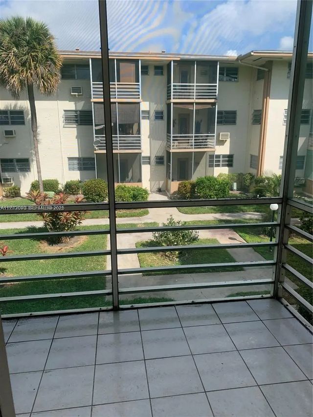 2 of 35 - 1395 Ne 167th Street #209, Miami, FL