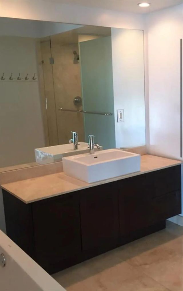 4 of 9 - 150 Sunny Isles Blvd Isle #1802, Sunny Isles Beach, FL