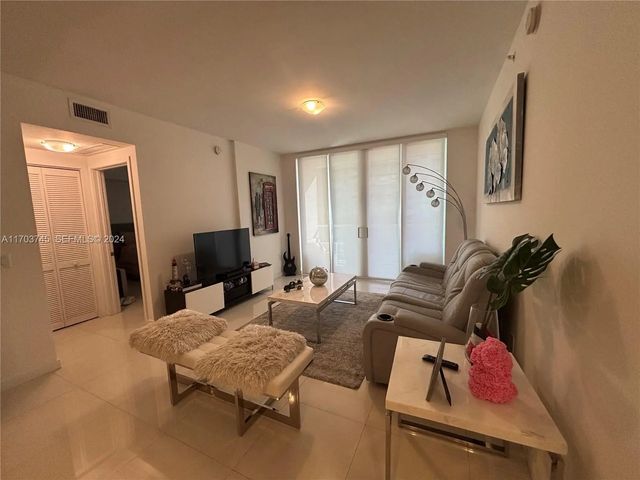 5 of 15 - 7825 Nw 107th Avenue #310, Doral, FL