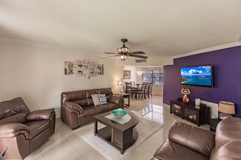 4270 Nw 40th Street #105, Lauderdale Lakes