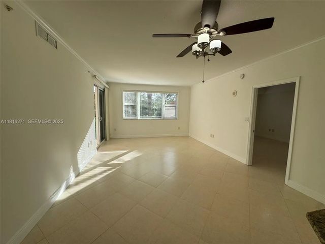4 of 13 - 19900 E Country Club Drive #209, Aventura, FL