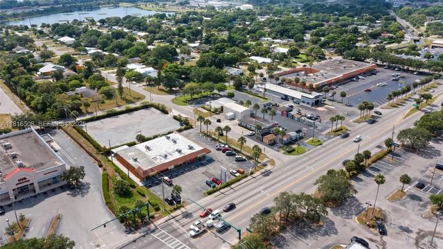 5 of 28 - 2402 S Us Highway 1, Fort Pierce, FL