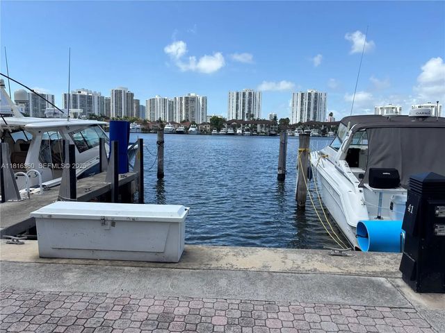 3601 Ne 207th Street, Aventura