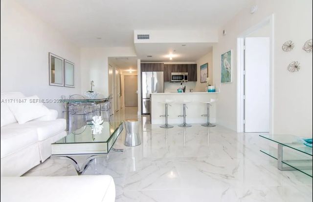 3 of 40 - 488 Ne 18th Street #2705, Miami, FL