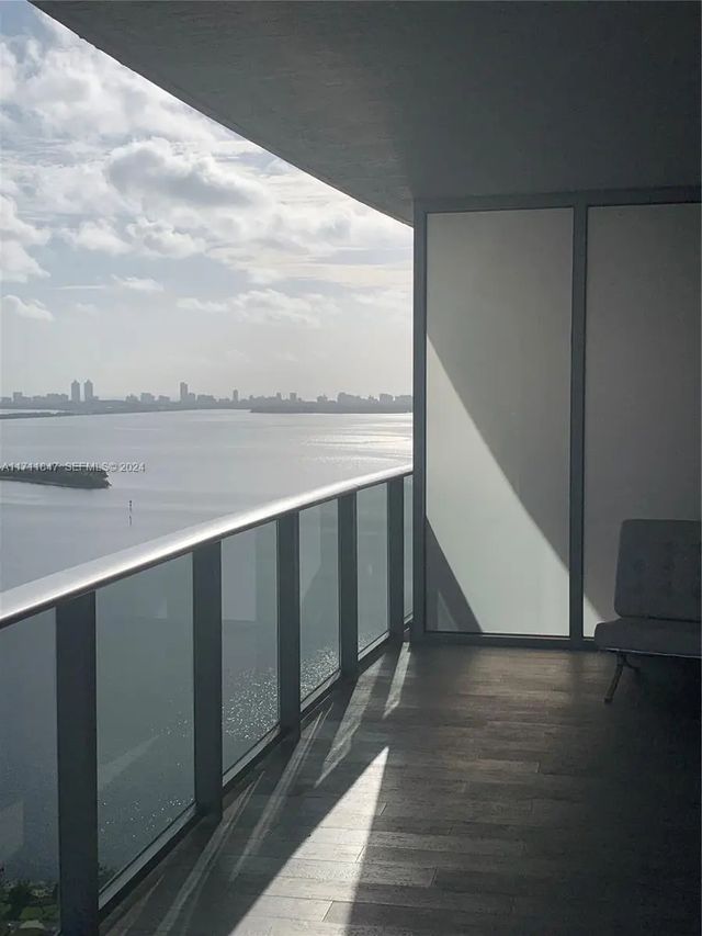 4 of 40 - 488 Ne 18th Street #2705, Miami, FL