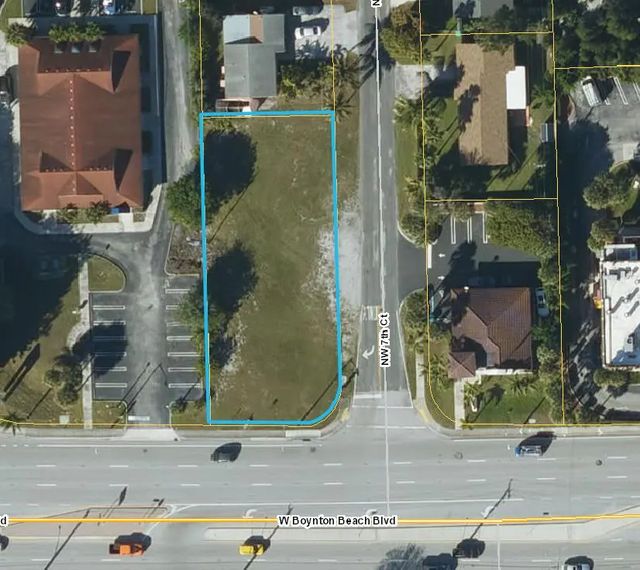 3 of 4 - 711 W Boynton Beach Boulevard, Boynton Beach, FL