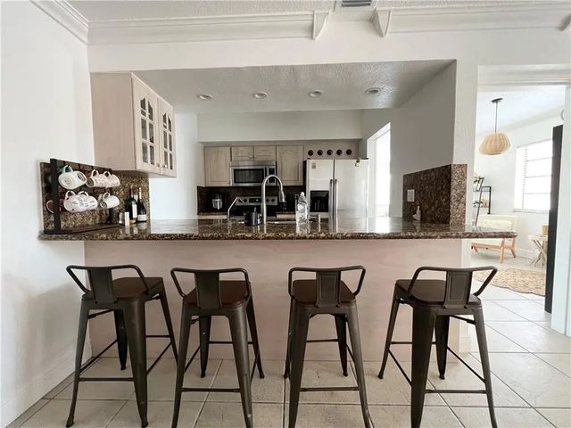 3 of 15 - 225 E 41st Street, Hialeah, FL