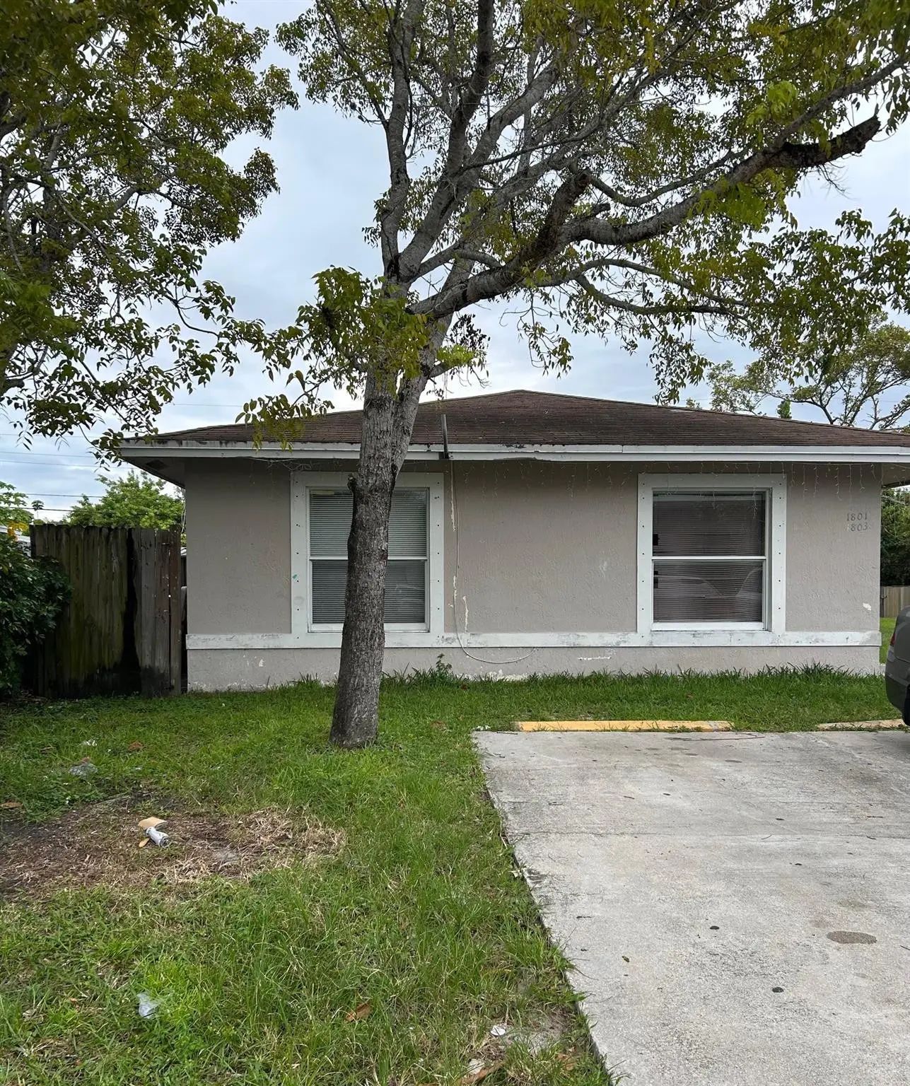 1801-1803 44th Terrace, 