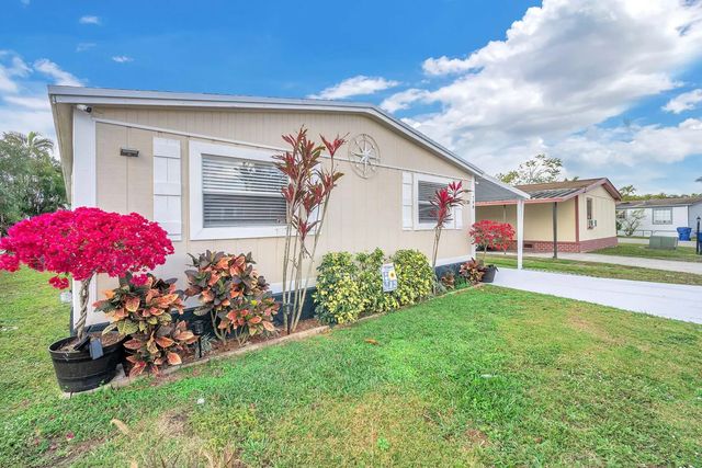 3 of 20 - 5520 Nw 203rd, Miami Gardens, FL