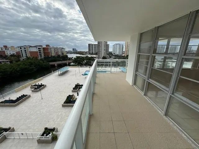 5 of 26 - 230 174th Street #814, Sunny Isles Beach, FL