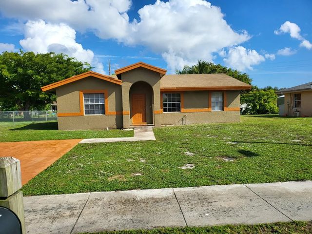 3 of 14 - 1420 Nw 3rd Terrace, Pompano Beach, FL