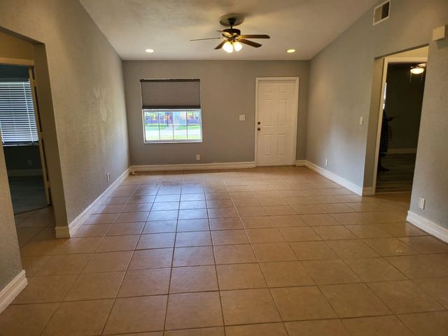 4 of 14 - 1420 Nw 3rd Terrace, Pompano Beach, FL