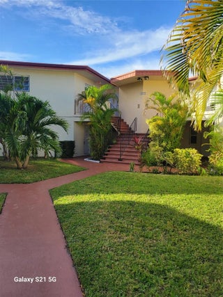 Photo of Listing #F10486260