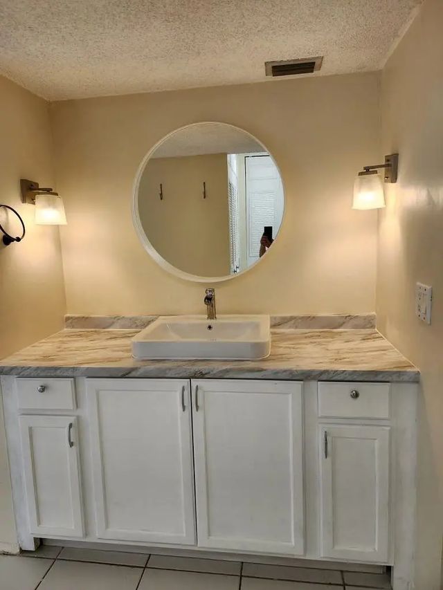 3660 Inverrary Drive #3l, Lauderhill