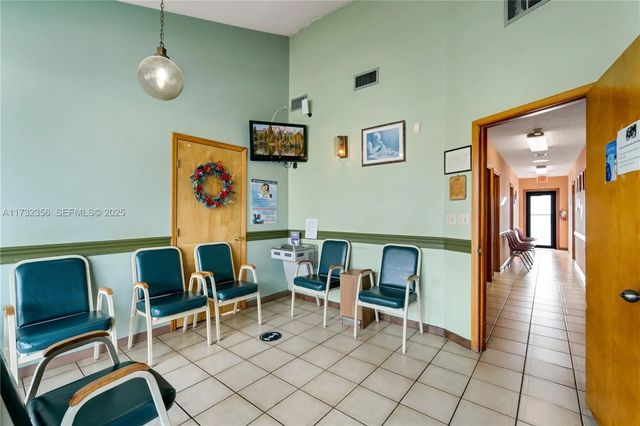 3 of 30 - 9950 Sw 40th Street, Miami, FL