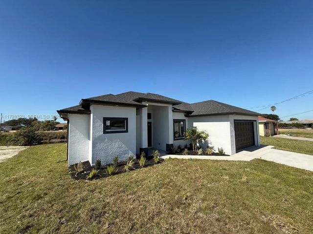 3 of 33 - 1320 Ne 14th Avenue, Cape Coral, FL