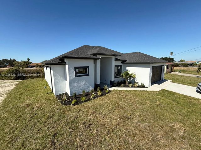5 of 33 - 1320 Ne 14th Avenue, Cape Coral, FL