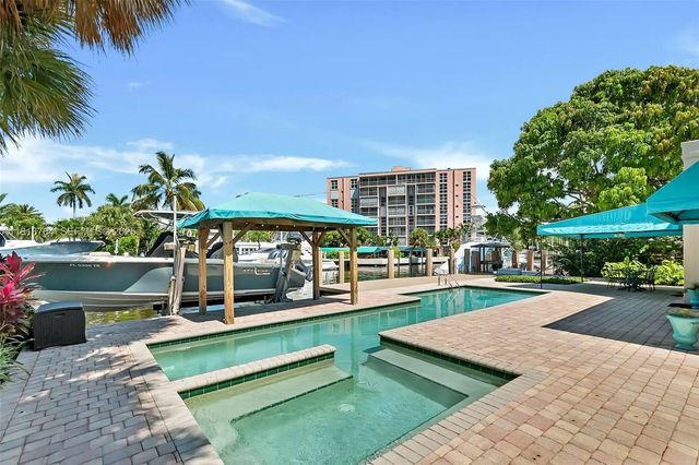 3 of 32 - 325 Bontona Avenue, Fort Lauderdale, FL