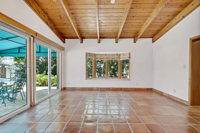 5 of 32 - 325 Bontona Avenue, Fort Lauderdale, FL