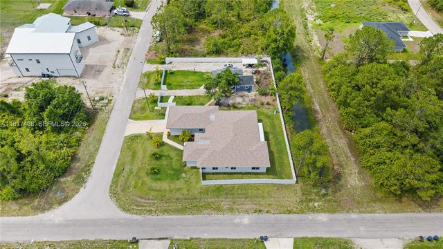 3 of 41 - 304 Bradley, , FL