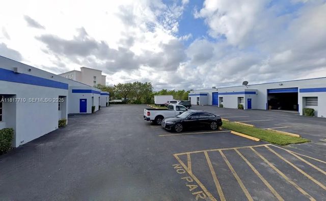 3 of 10 - 13552 Sw 129th Street, Miami, FL