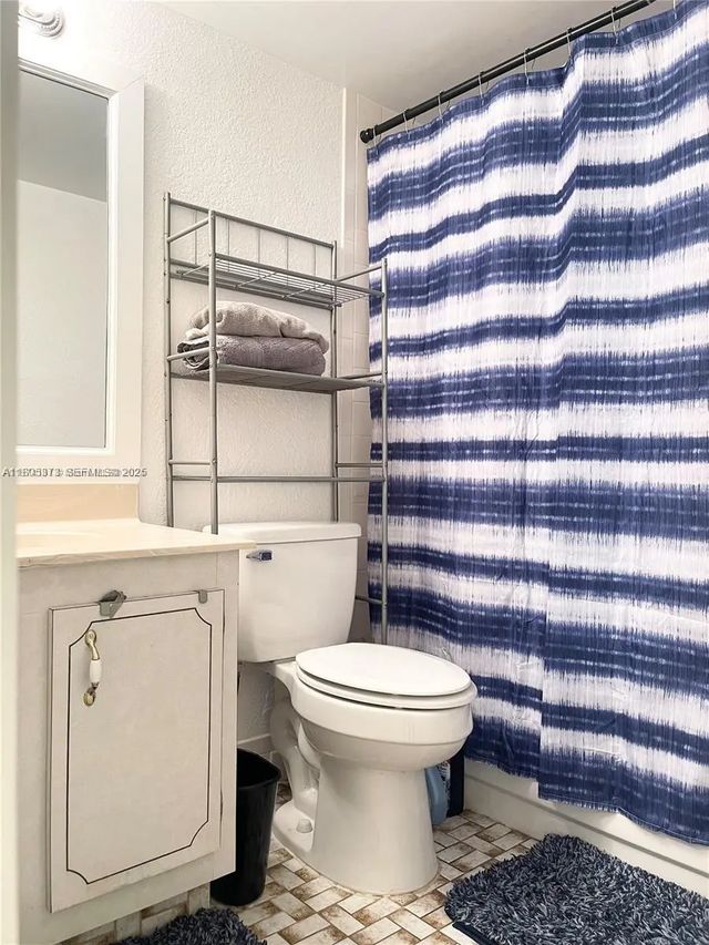 5 of 13 - 6071 Nw 61st Avenue #311, Tamarac, FL