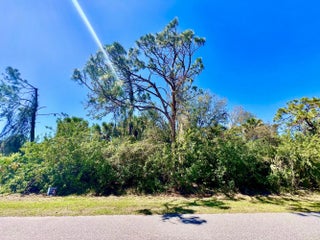 Photo of Listing #R11052005