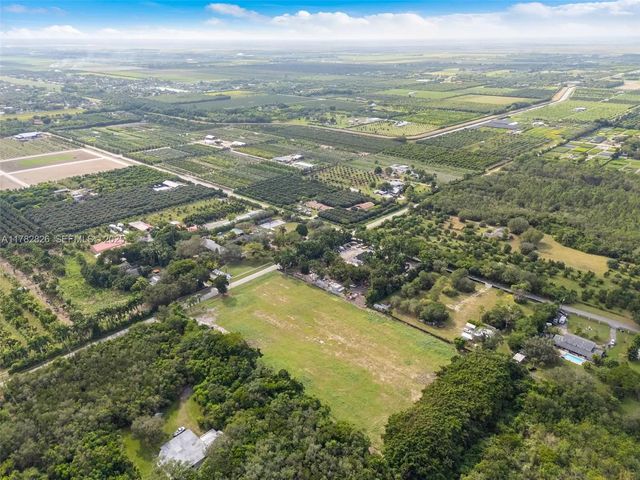 4 of 12 - 304xx Sw 202nd Avenue, Homestead, FL
