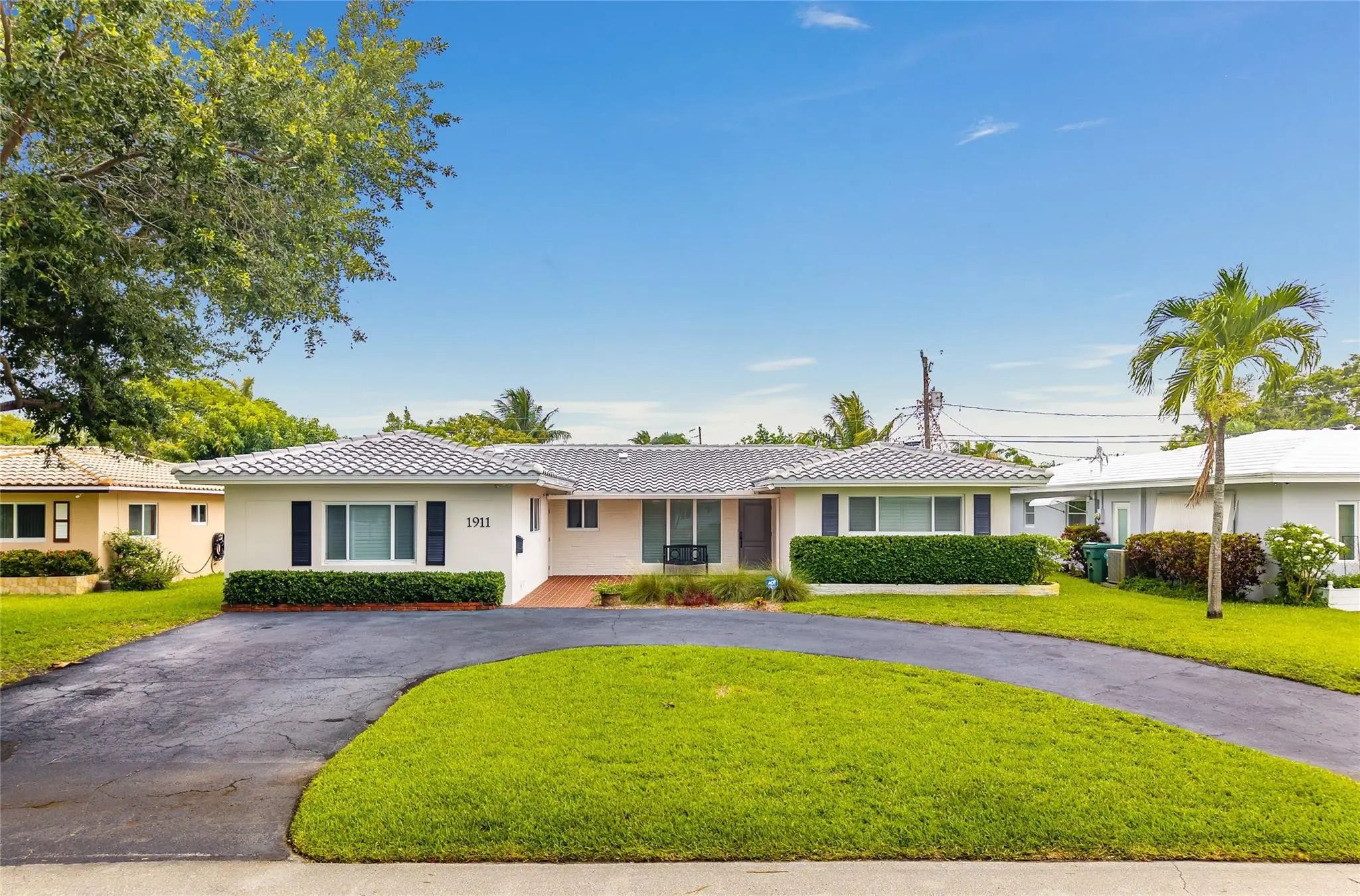 1911 Ne 41st Street, Oakland Park