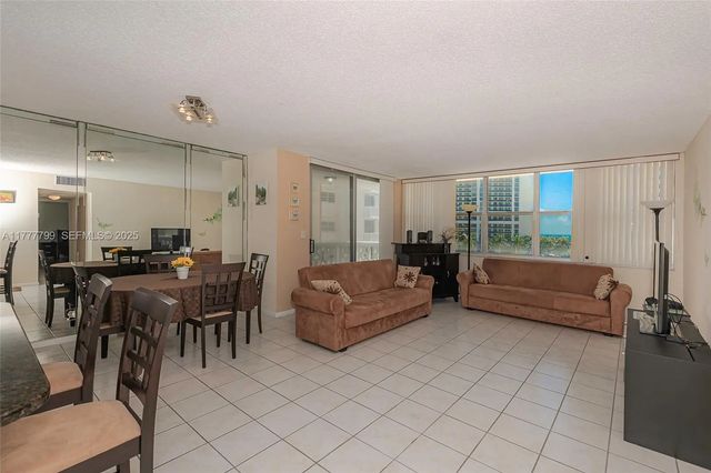 4 of 26 - 1817 S Ocean Drive #628, Hallandale Beach, FL
