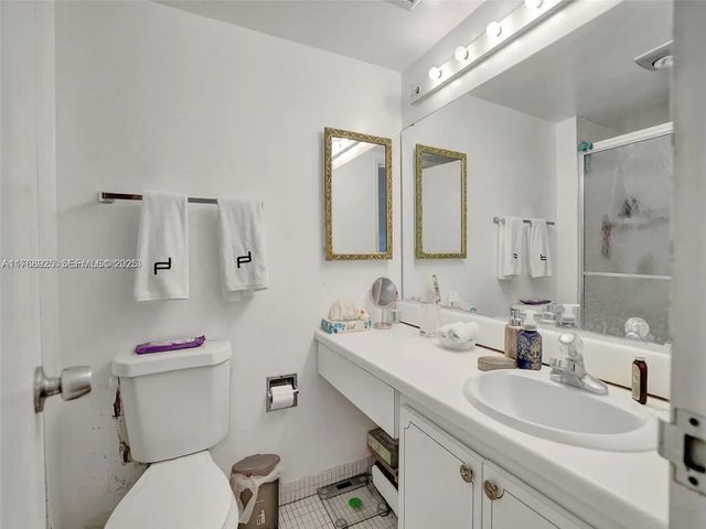 3 of 31 - 20301 Ne 30th Avenue #122-5, Aventura, FL