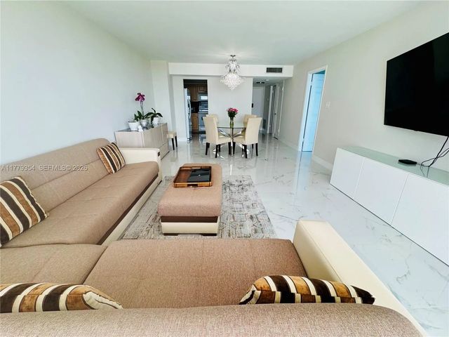 3 of 50 - 18071 Biscayne Boulevard #1503, Aventura, FL