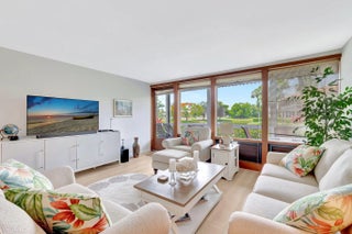 Photo of Listing #R11097725