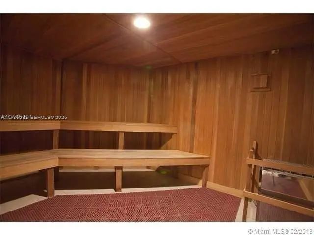 4 of 20 - 244 Biscayne Boulevard #3004, Miami, FL