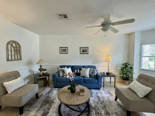 Photo of Listing #R11097973