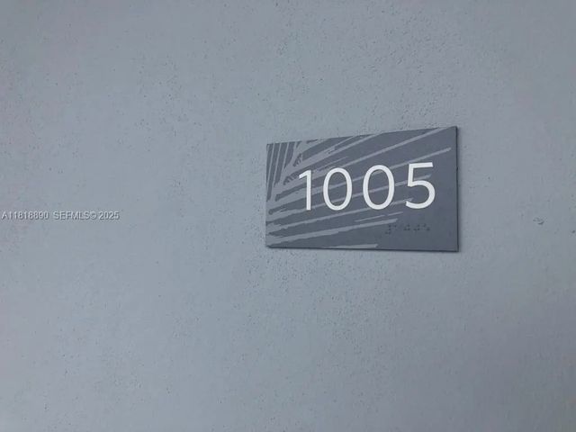 16385 Biscayne Boulevard #1005, North Miami Beach