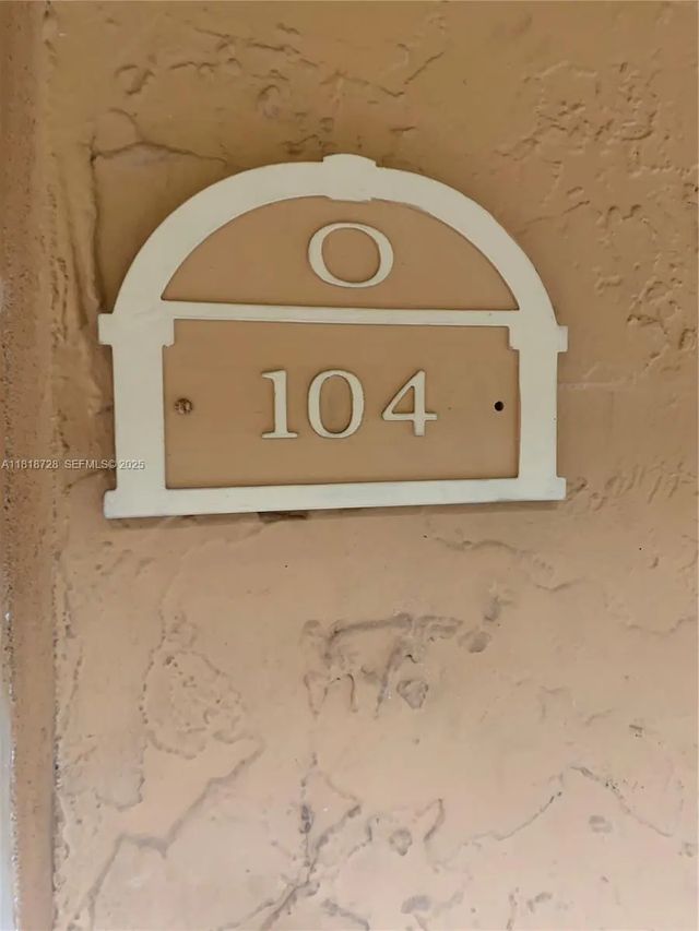 17911 Nw 68th Avenue #o104, Hialeah