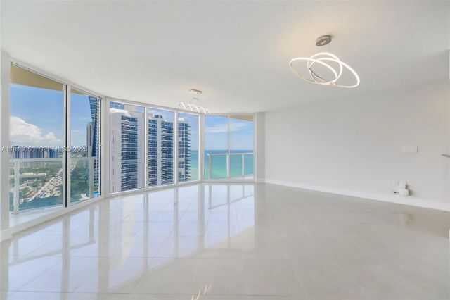 4 of 54 - 16699 Collins Avenue #2107, Sunny Isles Beach, FL