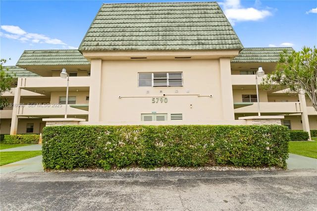 2 of 22 - 5790 Stirling #212, Hollywood, FL