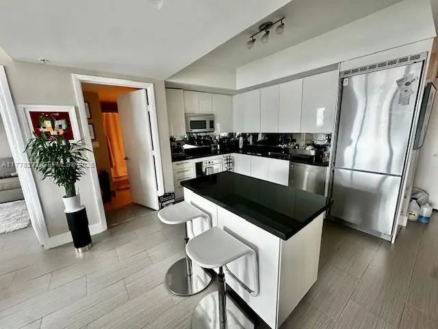 3 of 35 - 92 Sw 3rd Street #4104, Miami, FL