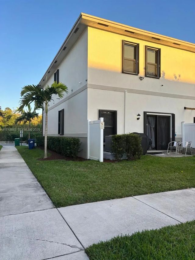 2 of 22 - 1130 Sw 6th Avenue #0, Florida City, FL