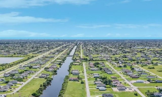 2118 Ne 26th Street, Cape Coral
