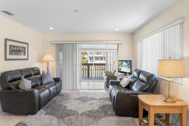 5 of 60 - 4949 N Highway A1a #196, Fort Pierce, FL