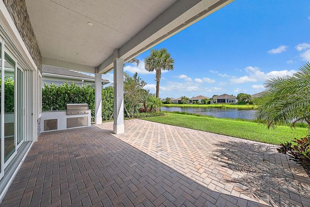 9976 Seagrass Way, Palm Beach Gardens