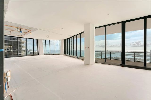 4 of 25 - 1000 Biscayne Boulevard #5801, Miami, FL