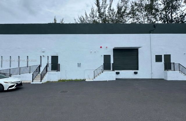 7361 Nw 78th Street, Medley
