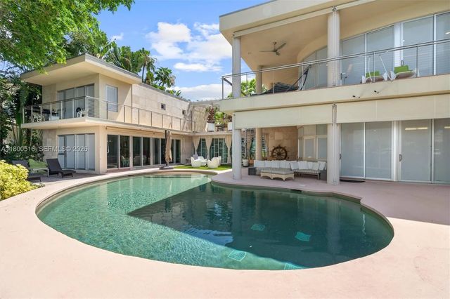 5 of 74 - 2500 Mercedes Drive, Fort Lauderdale, FL